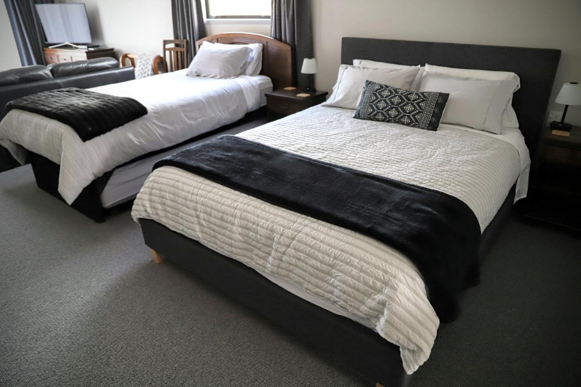 Catnap Cottage, Newly Renovated 마나포우리 외부 사진